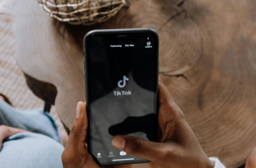 TikTok广告跑飞是什么 TikTok广告跑飞的意思