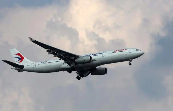 国际快递的中转环节会影响时效吗 直飞与中转的时效真相揭秘